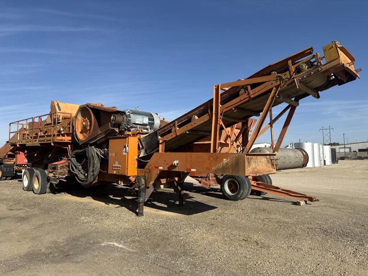 #1931-•-hewitt-robbins-intermediate-crusher-image-1