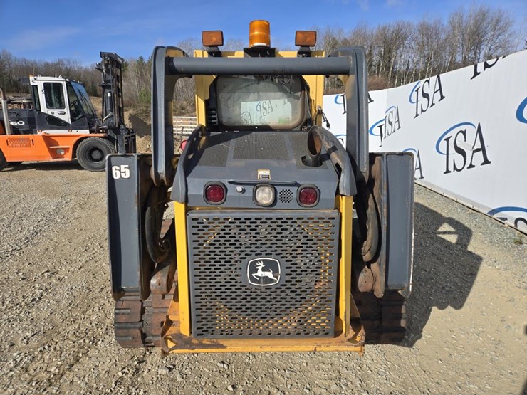 john-deere-329d-image-4