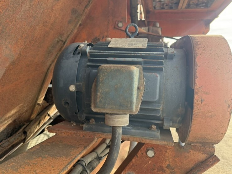 cedarapids-5x16-image-52