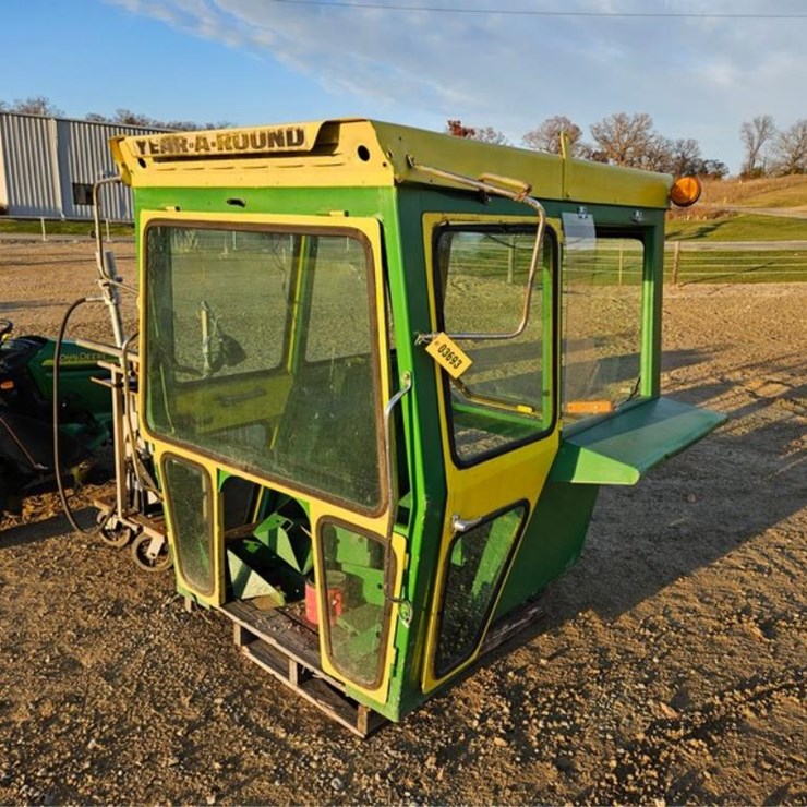 JOHN DEERE 4230
