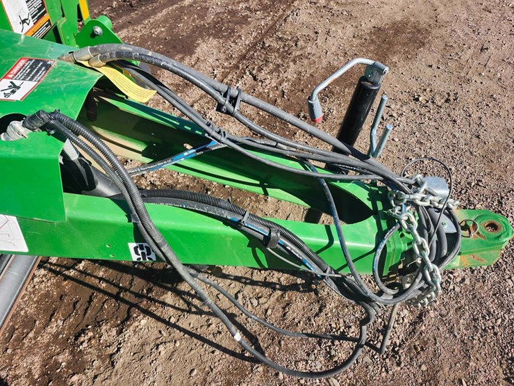 2021-john-deere-560r-image-29