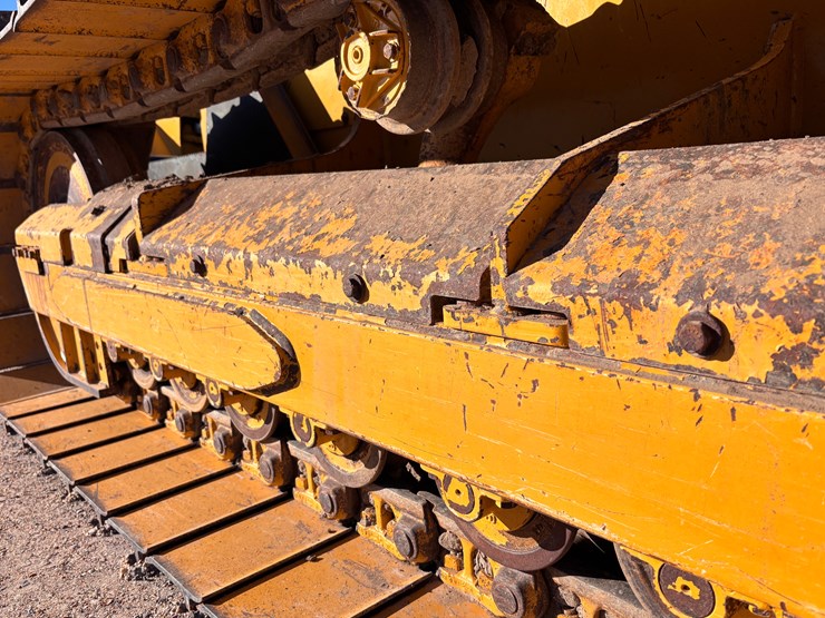 2022-deere-650k-image-9