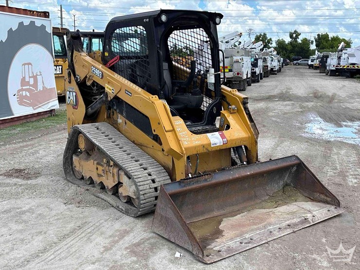 2023-caterpillar-259d3-image-13