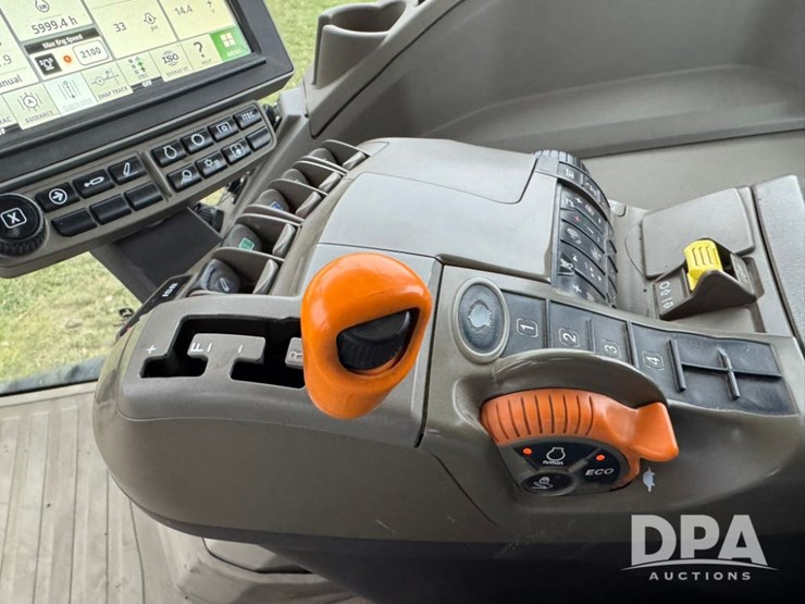 2022-john-deere-8rt-370-image-27