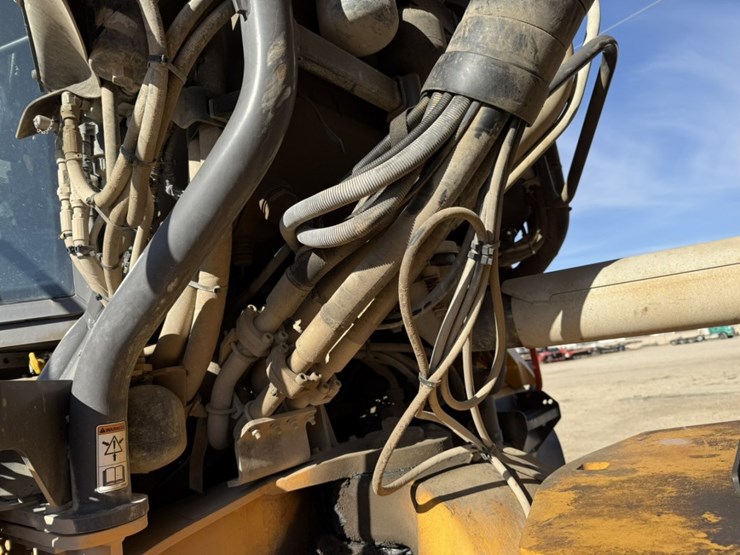 2020-volvo-a45g-image-17