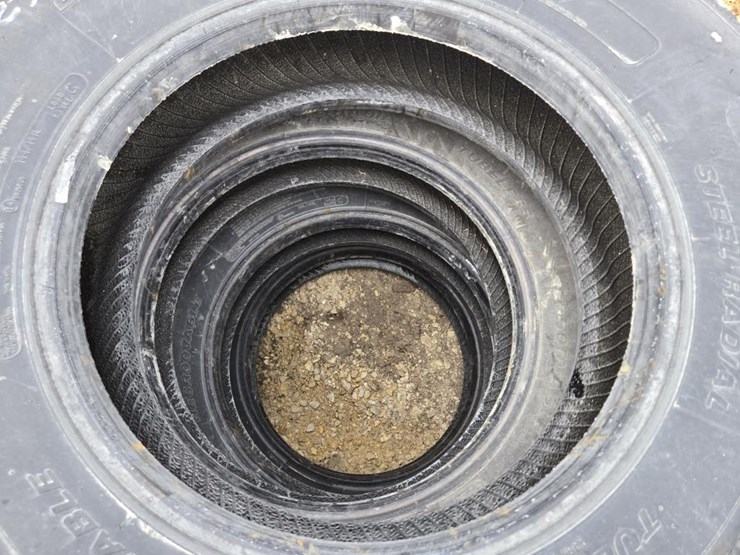 #5952-•-(9)-295/75r22.5-tires-image-4