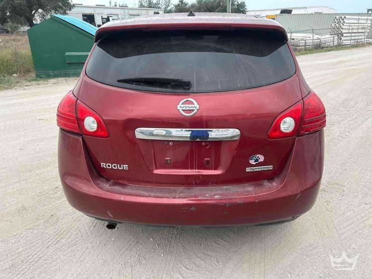 2013-nissan-rogue-image-26