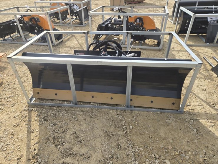 #5967-•-new-wolverine-skid-steer-6-way-dozer-blade-image-2