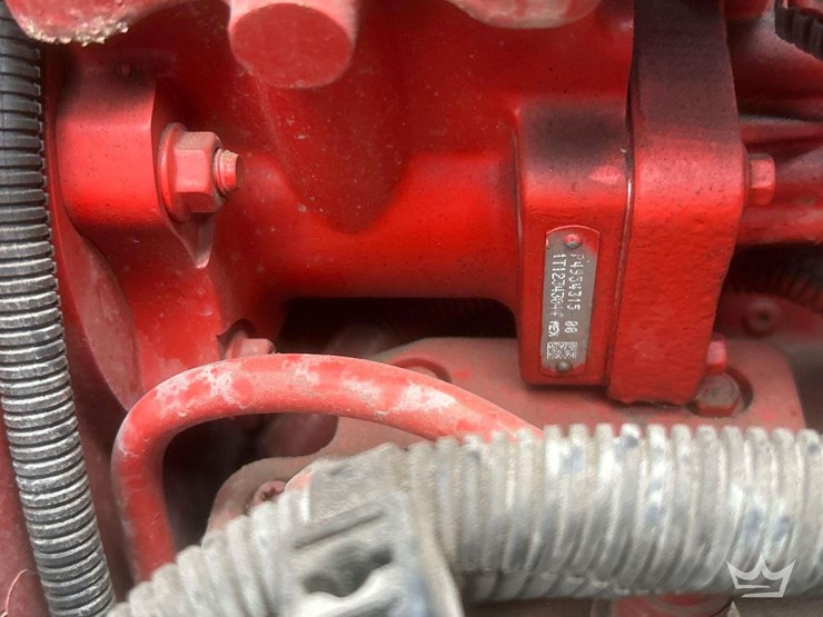 2014-freightliner-m2-106-image-9