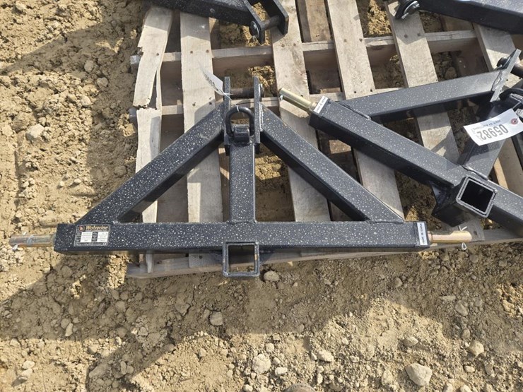 #5981-•-new-wolverine-quick-hitch-w/-2"-trailer-receiver-image-1