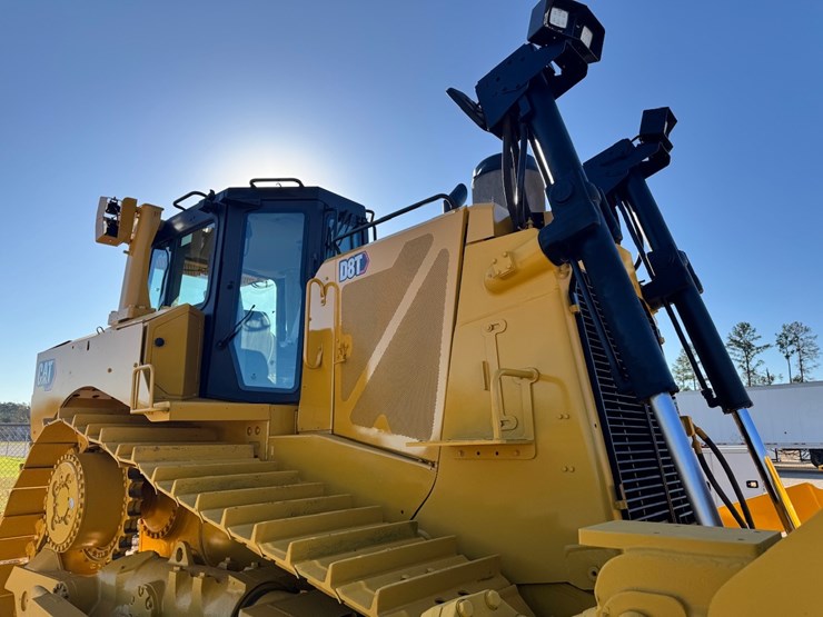 2019-caterpillar-d8t-image-30
