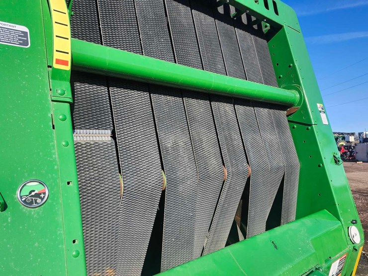 2021-john-deere-560r-image-23