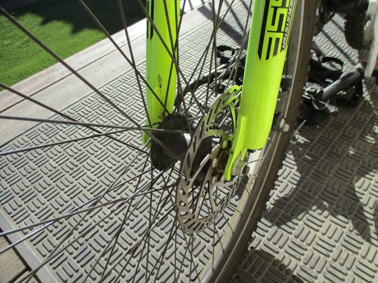 genesis-29"-gs29-mountain-bike,-image-3