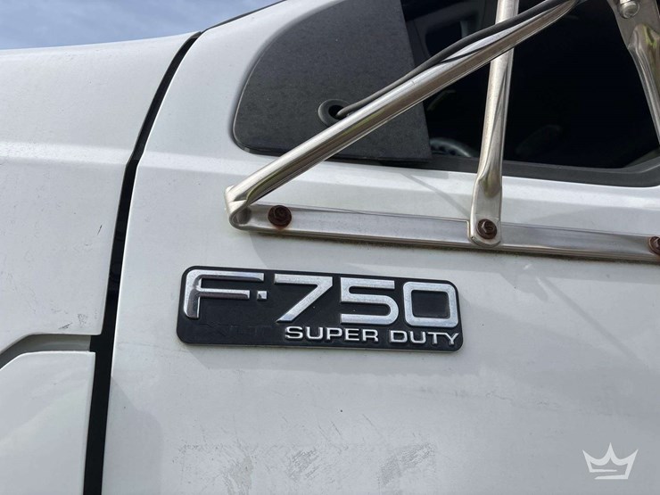 2012-ford-f750-image-26