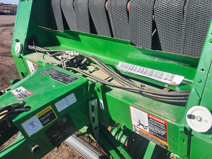 2021-john-deere-560r-image-22