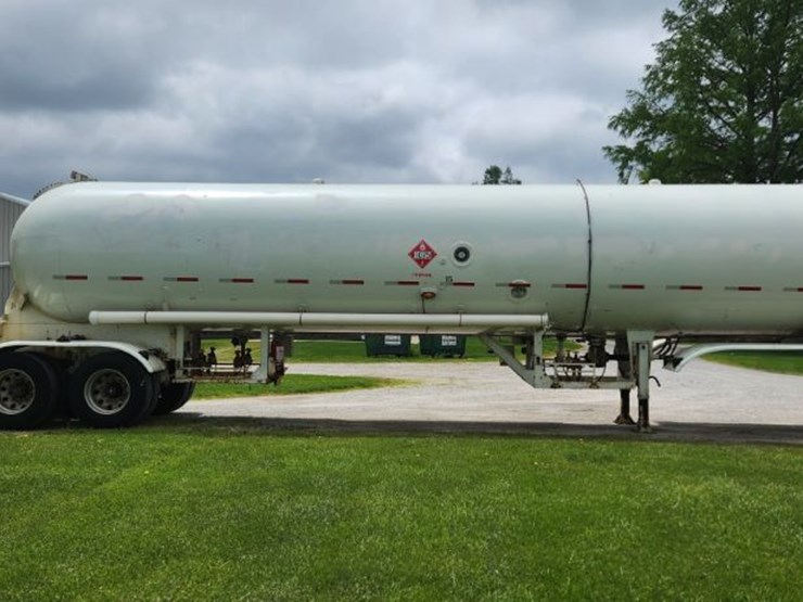 1979-lubbock-tanker-trailer-(lld1470)-image-2