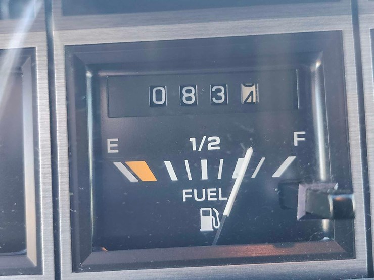 1985-oldsmobile-ninety-eight-regency-image-72