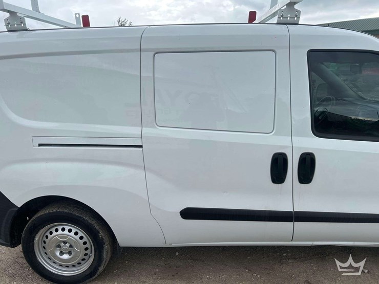 2021-ram-promaster-city-image-20