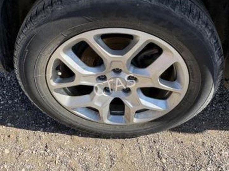 2015-jeep-renegade-image-6