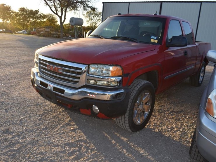 2005-gmc-1500-image-1