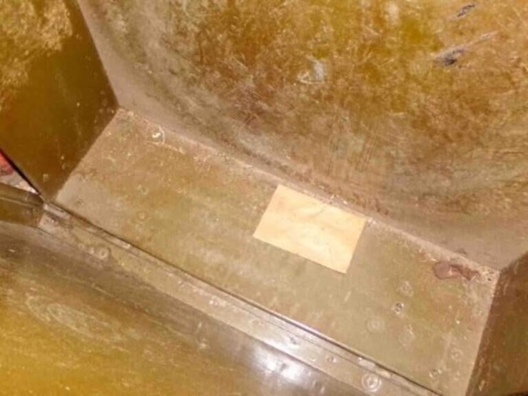 airline-mask-box,-2-mail-boxes,-sign-image-3