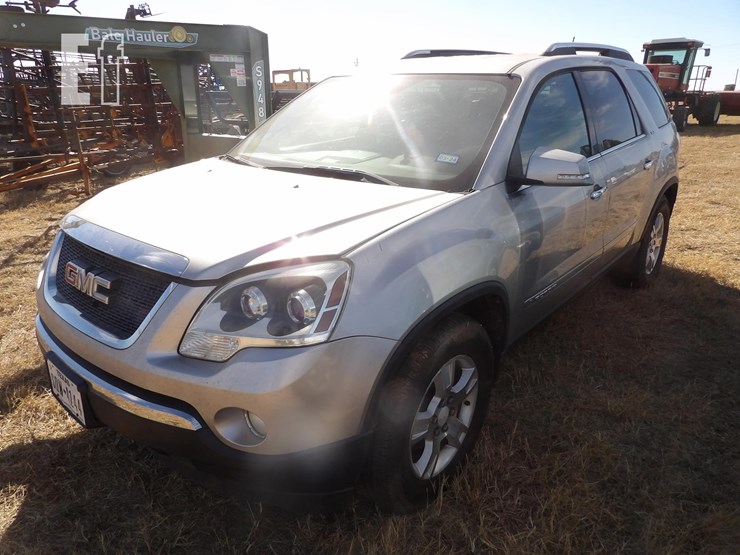 2008-gmc-acadia-image-1