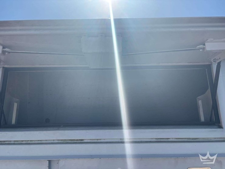 2015-chevrolet-silverado-3500hd-image-25