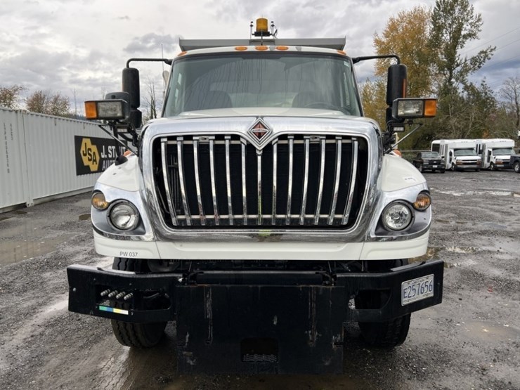 2013-international-7500-s/a-dump-truck-image-8