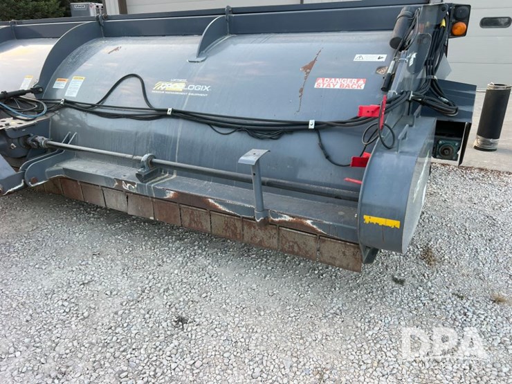 2016-loftness-240d-windrowing-crop-shredder-(lld1373)-image-6