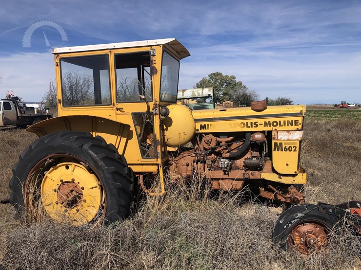 minneapolis-moline-m602-image-1