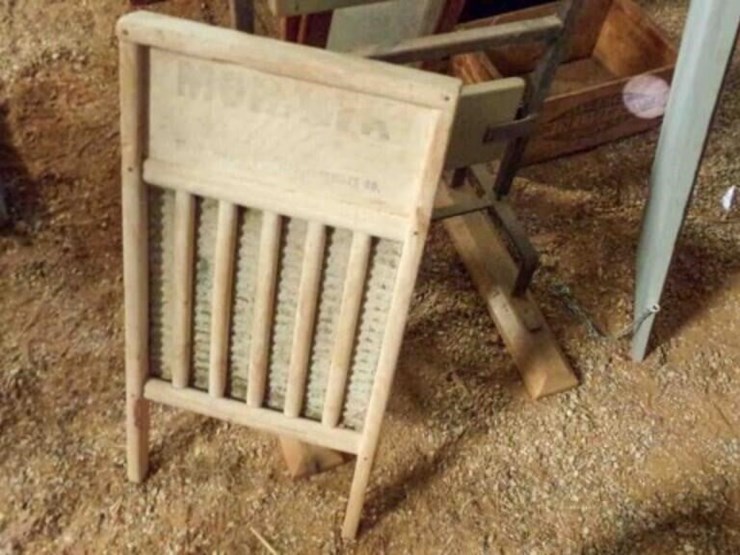 signs,-wash-board,-wood-frame,-glass-doors-image-1