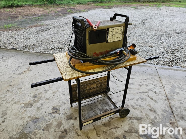hypertherm-plasma-cutting-system-image-1