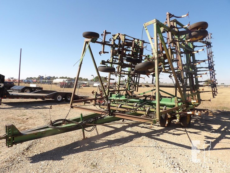 john-deere-1060-image-2