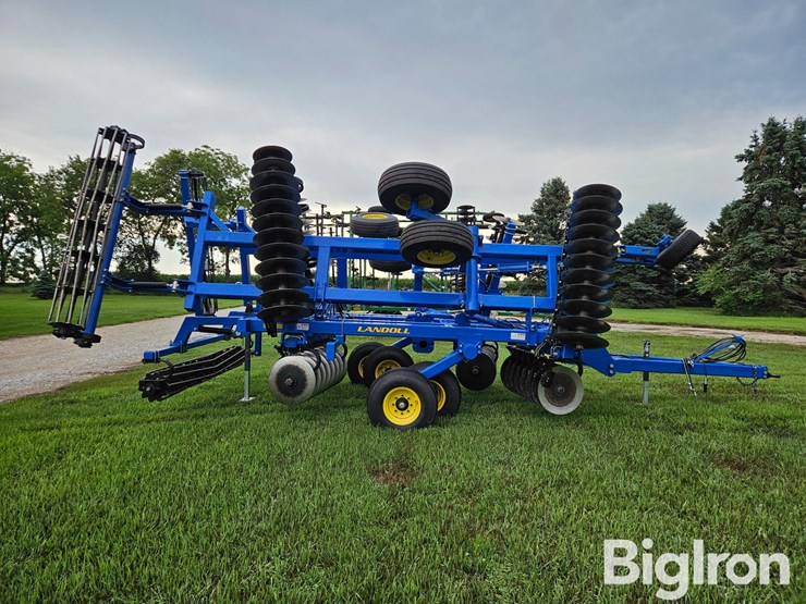 2012-landoll-7431-23-image-4