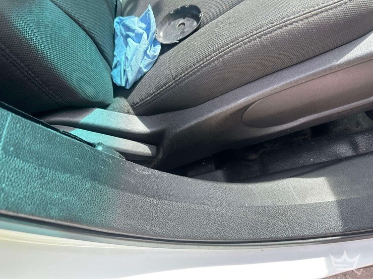 2017-ford-explorer-image-24