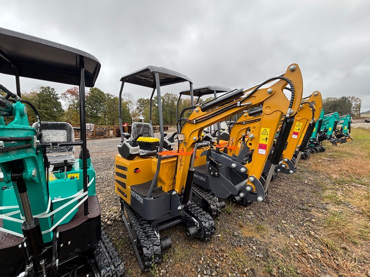 #81-•-cfg-industrial-mx12rx-mini-excavator-image-1