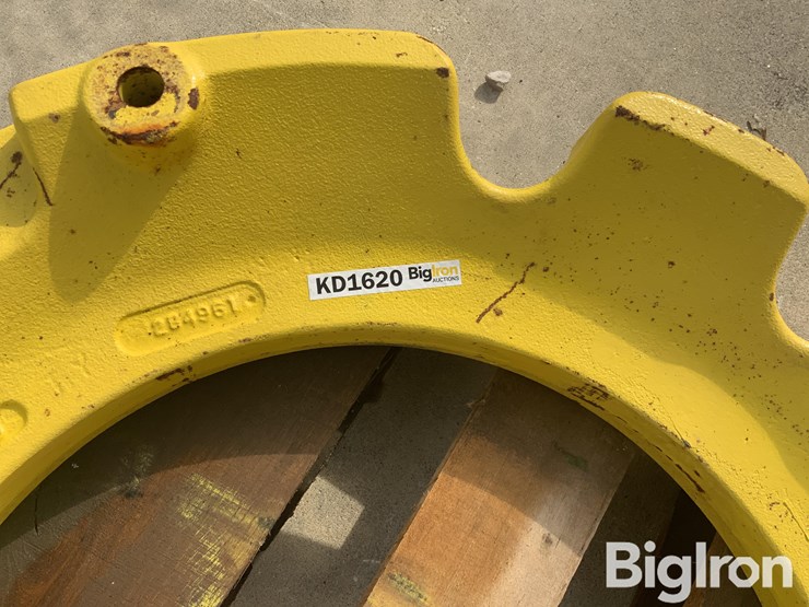 john-deere-75kg/165-lbs-rear-axle-weights-image-10