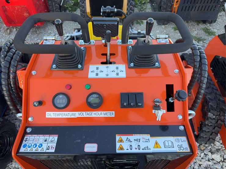 skid-steer-loader-image-4