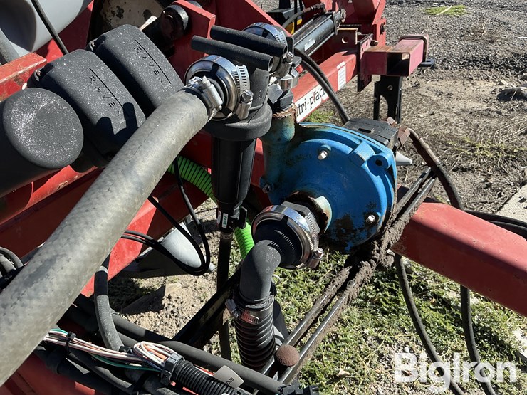 case-ih-2800-image-11