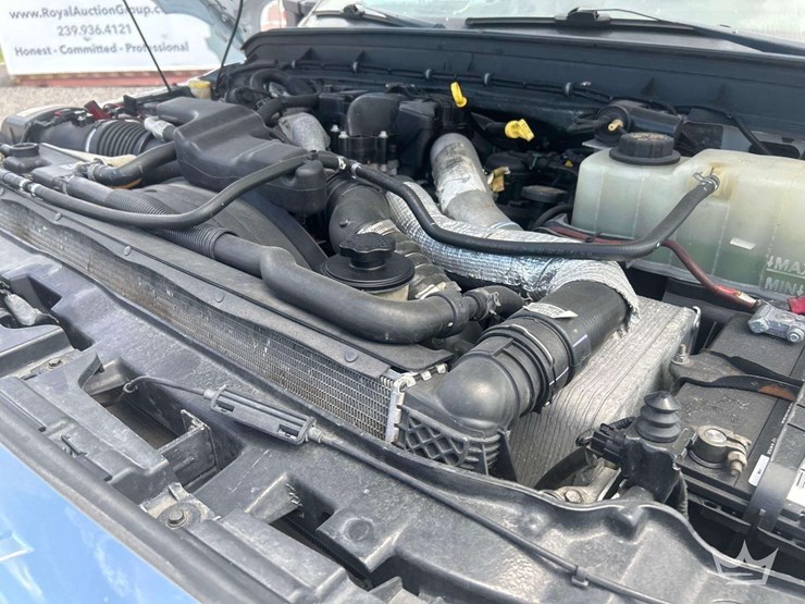 2013-ford-f550-image-12