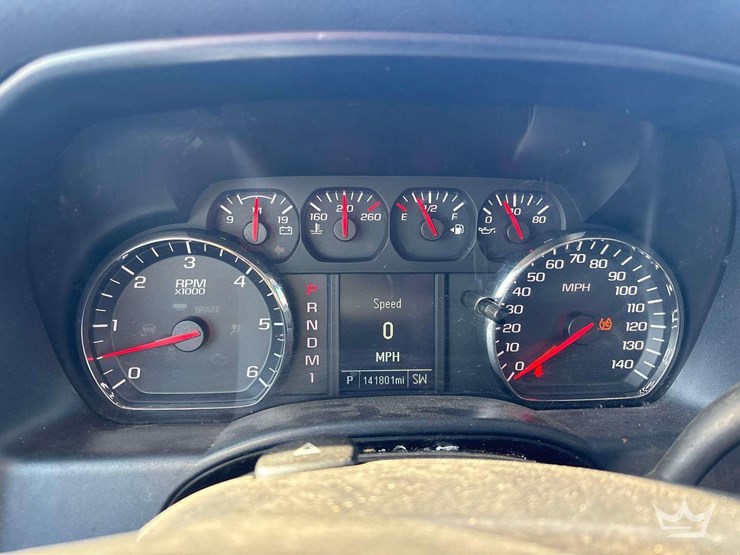 2015-chevrolet-silverado-3500hd-image-12