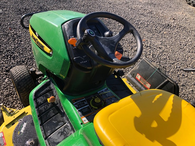 john-deere-x530-image-8