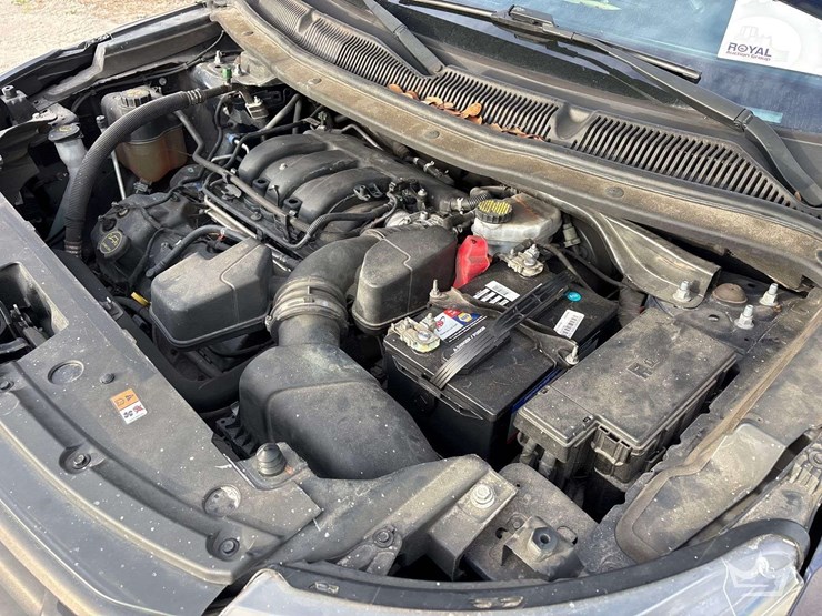 2018-ford-explorer-image-9