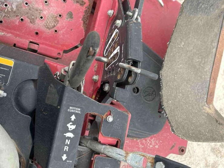 toro-z-turn-image-15