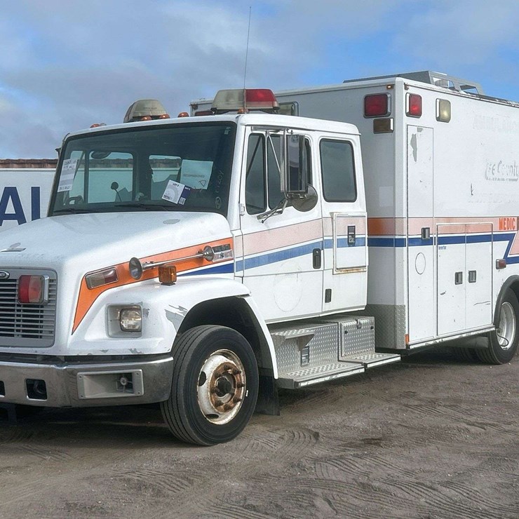 2003 FREIGHTLINER FL60