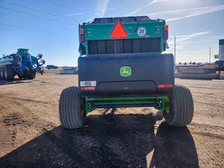 2021-john-deere-560r-image-6