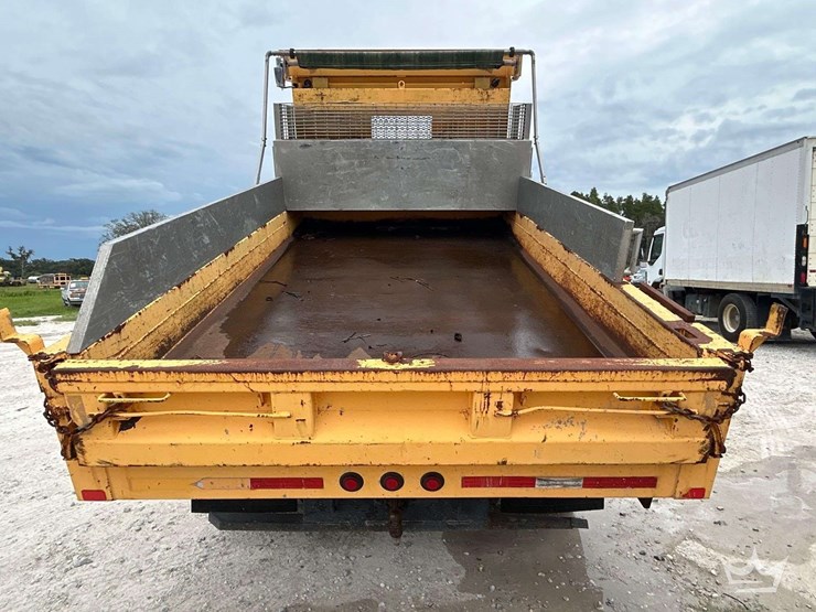 2013-international-durastar-4300-image-10