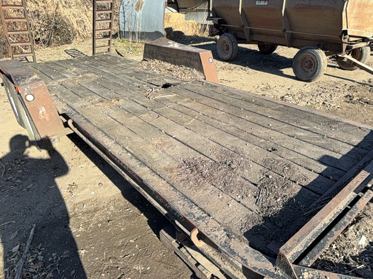 78”-x-18.6’-contrail-tandem-axle-trailer-w/-flip-up-ramps,-pinnel-hitch,-**title**-image-3