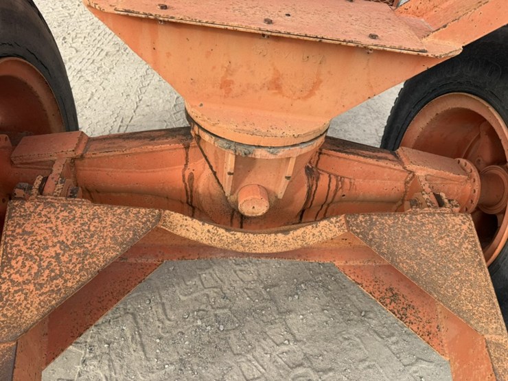 john-deere-8-image-29