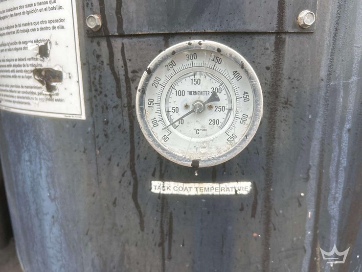 2014-freightliner-m2-106-image-31